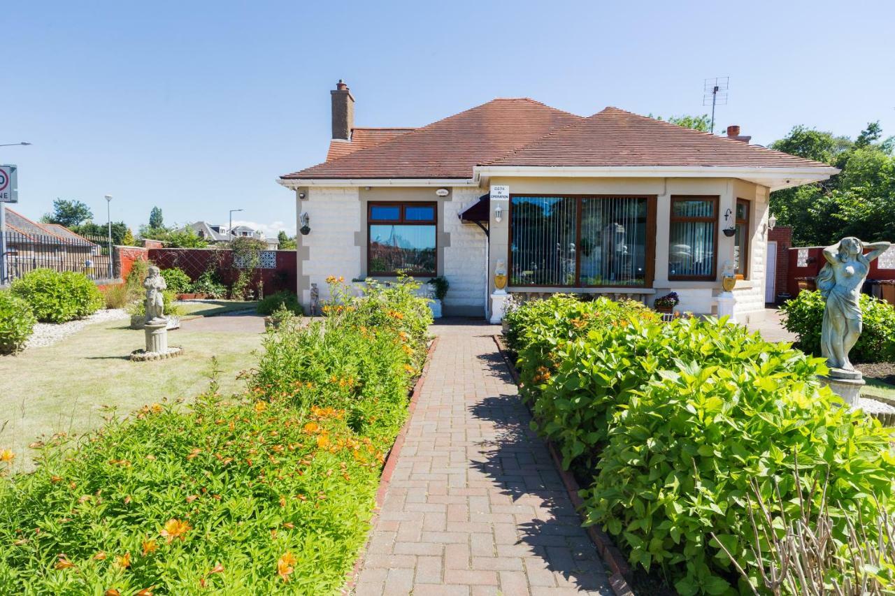 Bed & Breakfast Wee White House 2*